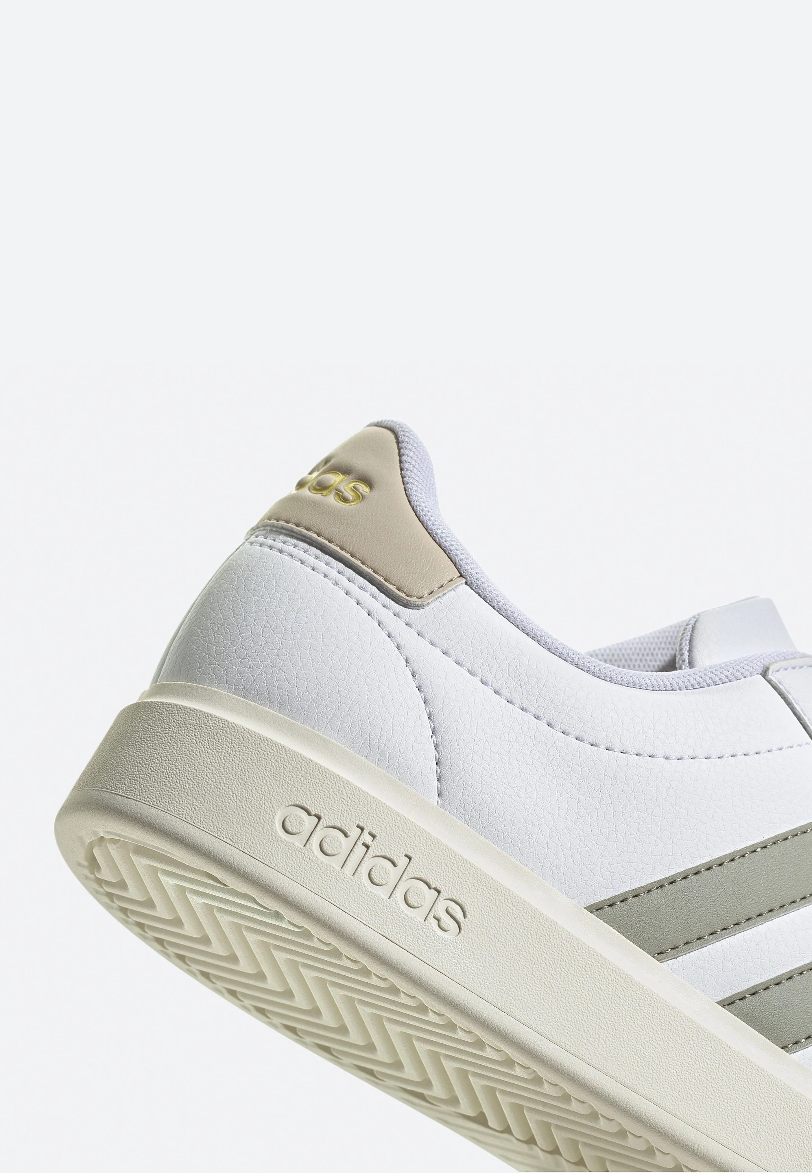 Adidas - Grand Court 2.0 FTW White/Silpeb/Wonbei - Shoes