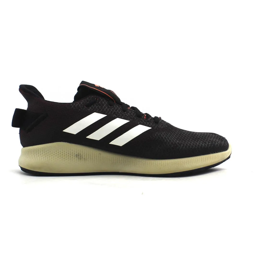 ADIDAS SENSEBOUNCE   STREET