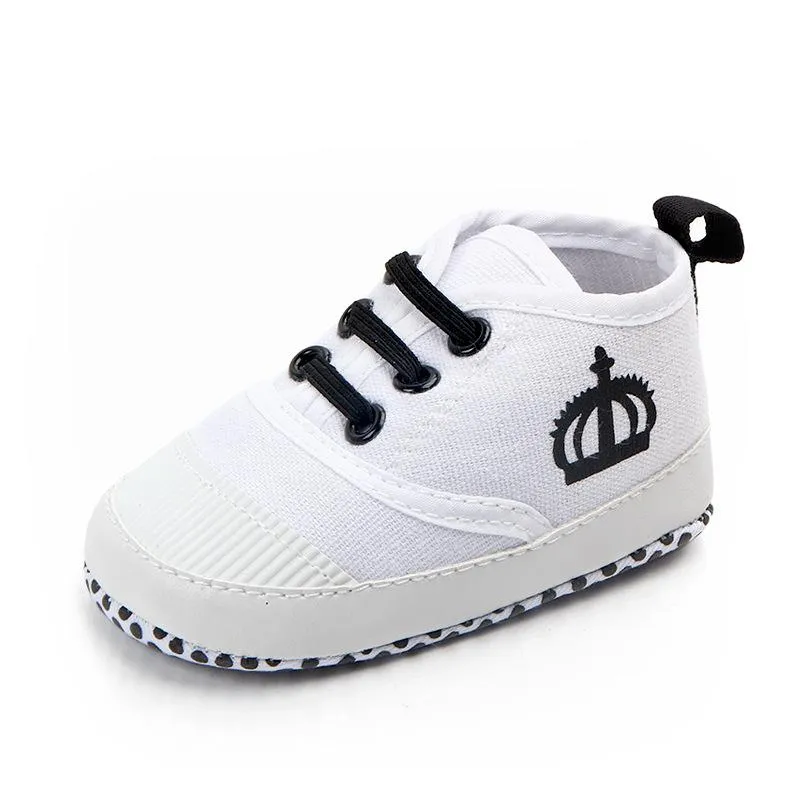 Baby Crown Embroidered Board Shoes