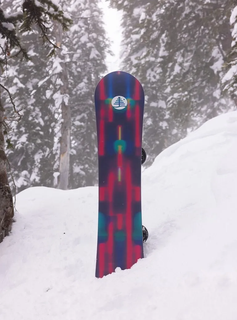 Burton Family Tree Alekesam Camber Snowboard 2025