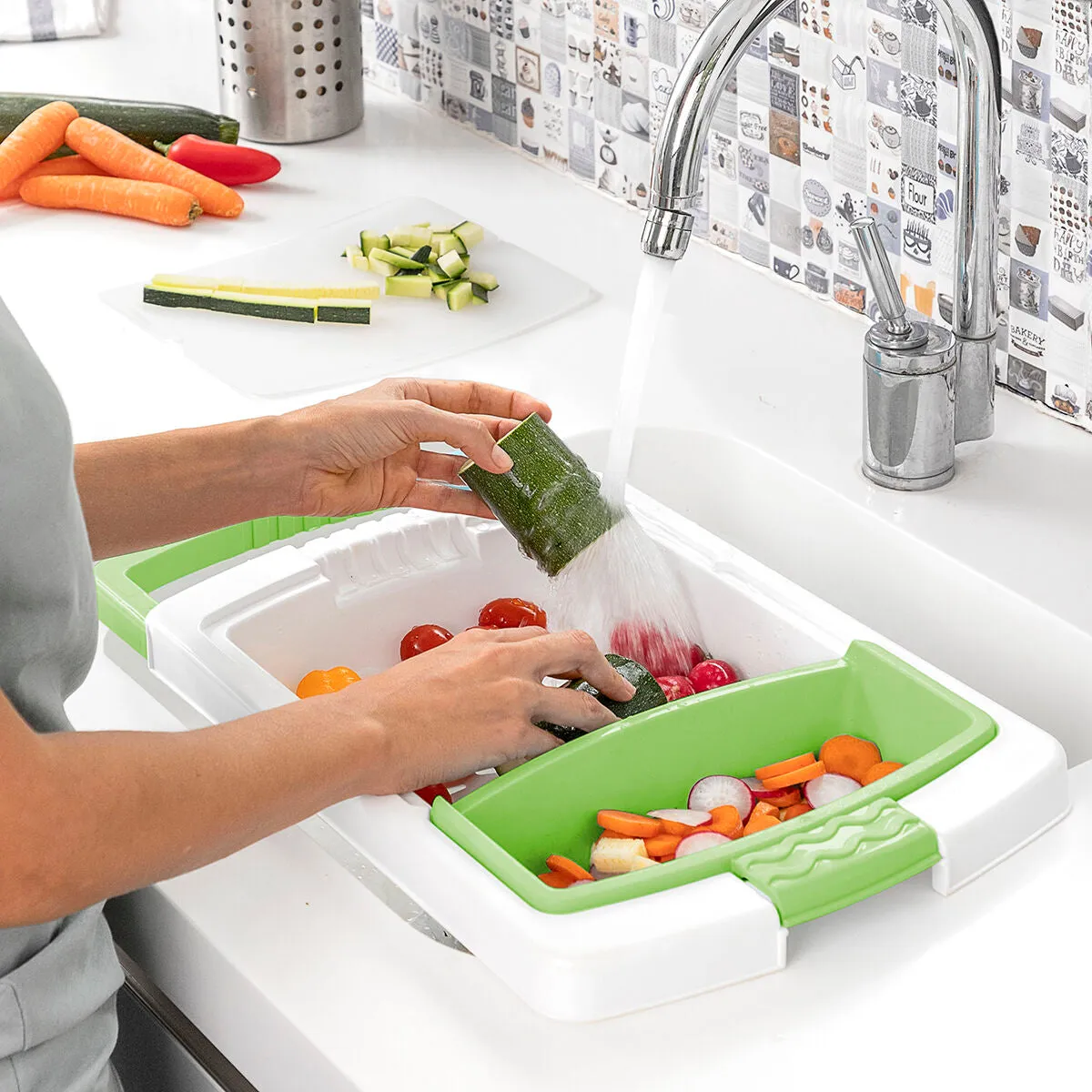 Extendable 3-in-1 Cutting Board with Tray, Container and Drainer PractiCut InnovaGoods