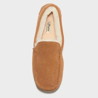 New - dluxe by dearfoams Men's Nelson Shearling Moccasin Slippers