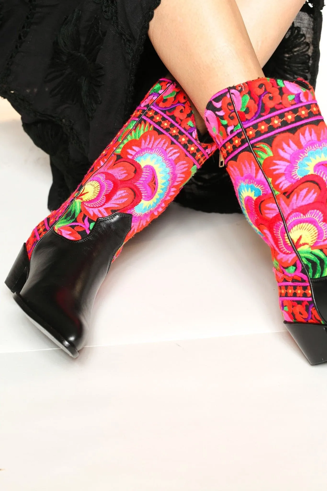 SELINA TRIBAL EMBROIDERED WESTERN BOOTS X FREE PEOPLE