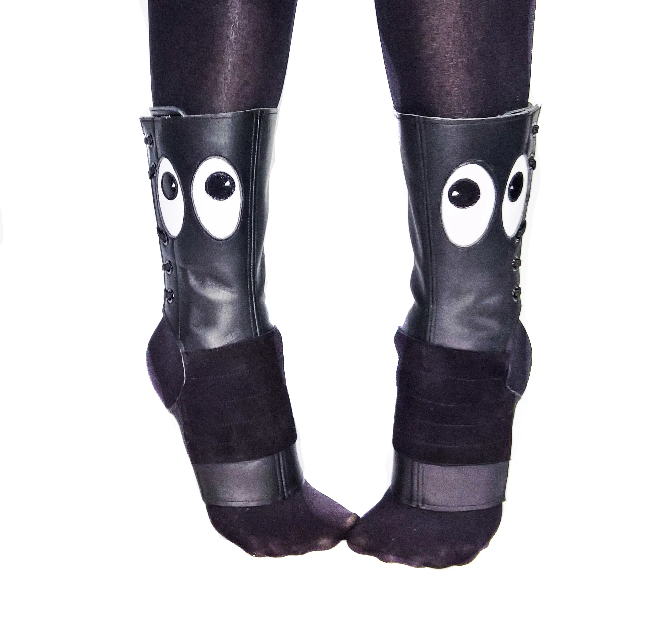 Short PEEKABOO Aerial boots w/ Black & White Eyes