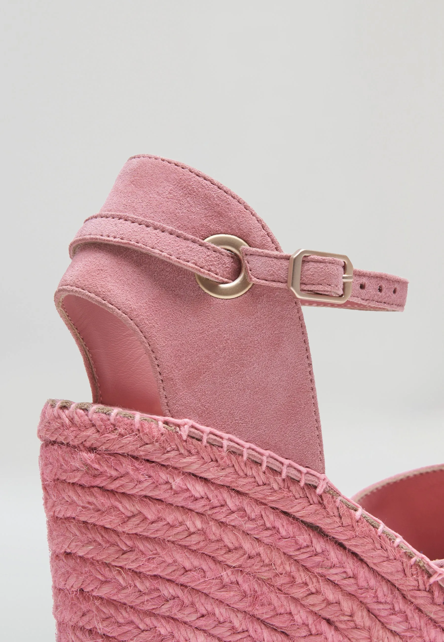 Wedges - Barbie Suede