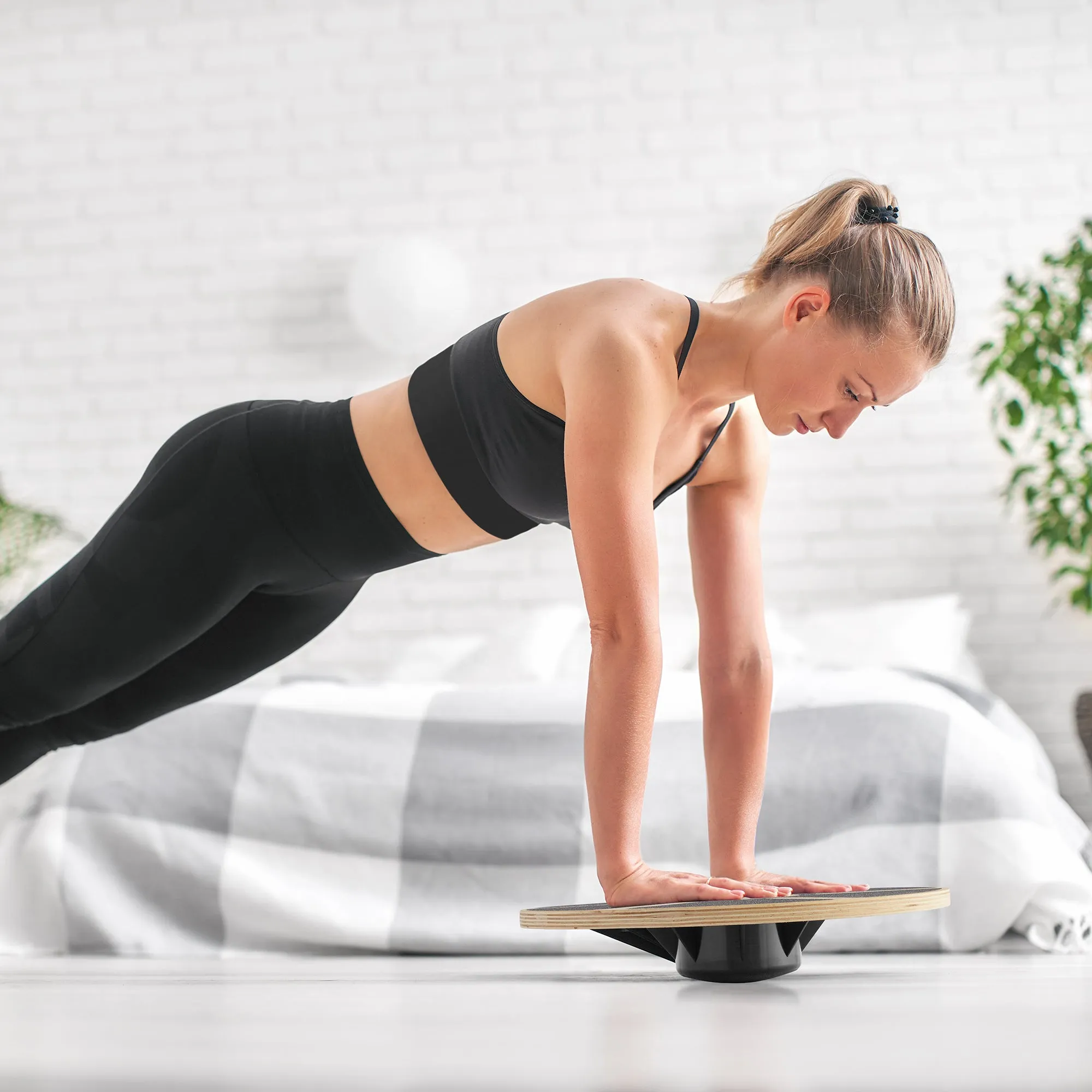 Wobble Board - Round Wooden Balance Board - Exercise Balance Trainer