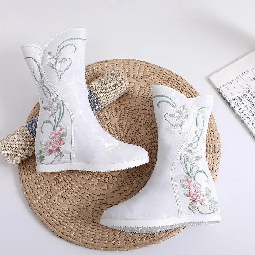 Women winter fashion embroidered flower faux fur mid calf boots